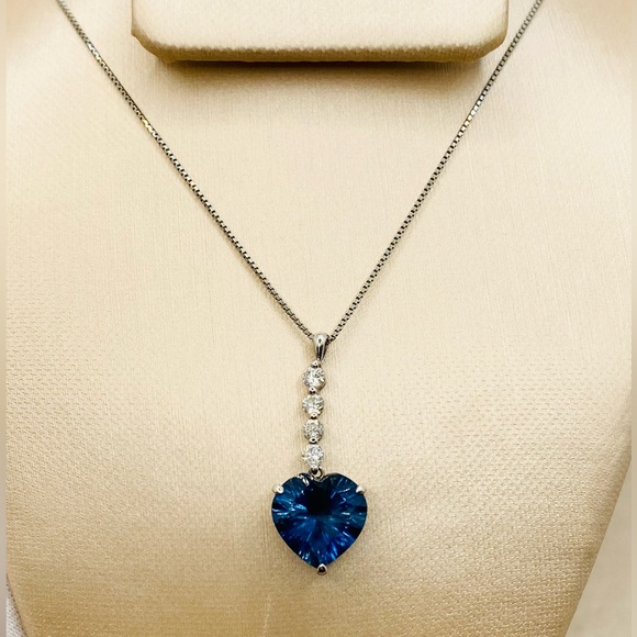 EUC Platinum Natural London Blue Topaz Heart Necklace w/ Diamond Accents - Picture 5 of 17
